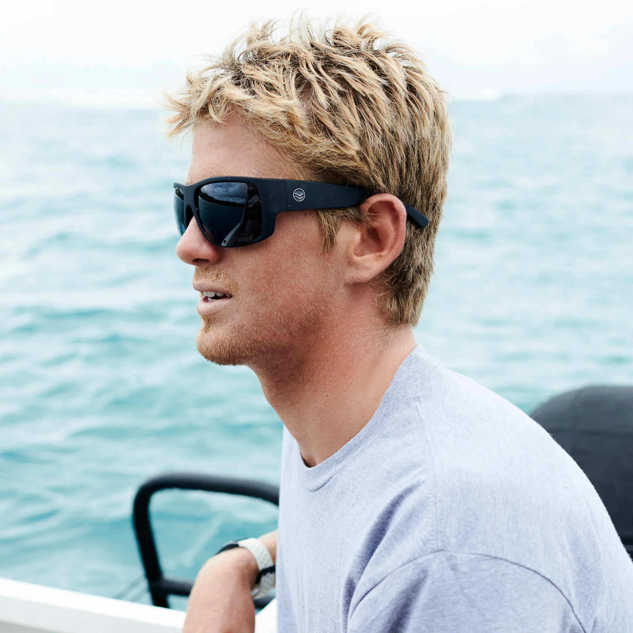 CAPTAIN - Image 12